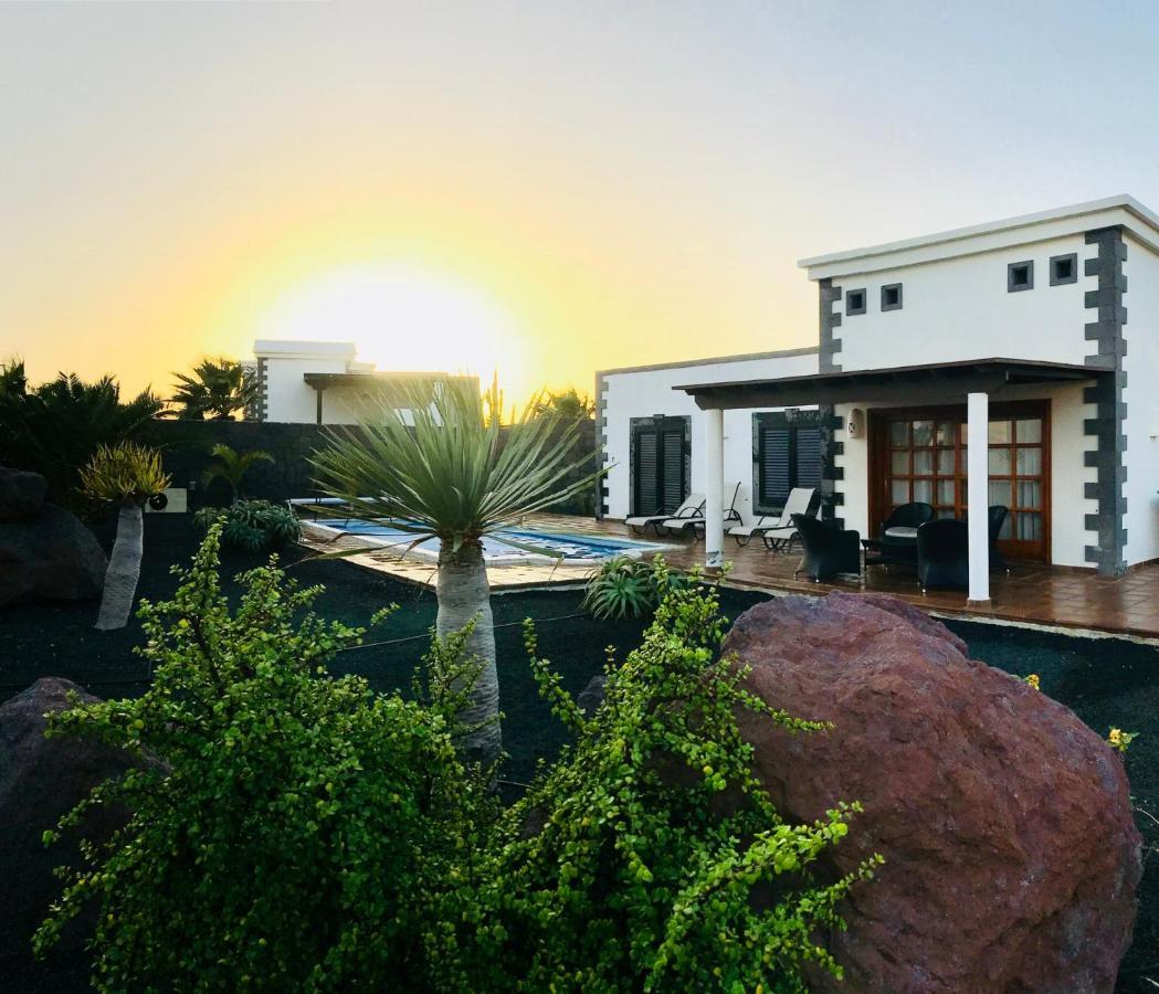 Villa Alejandro Playa Blanca  Exteriör bild
