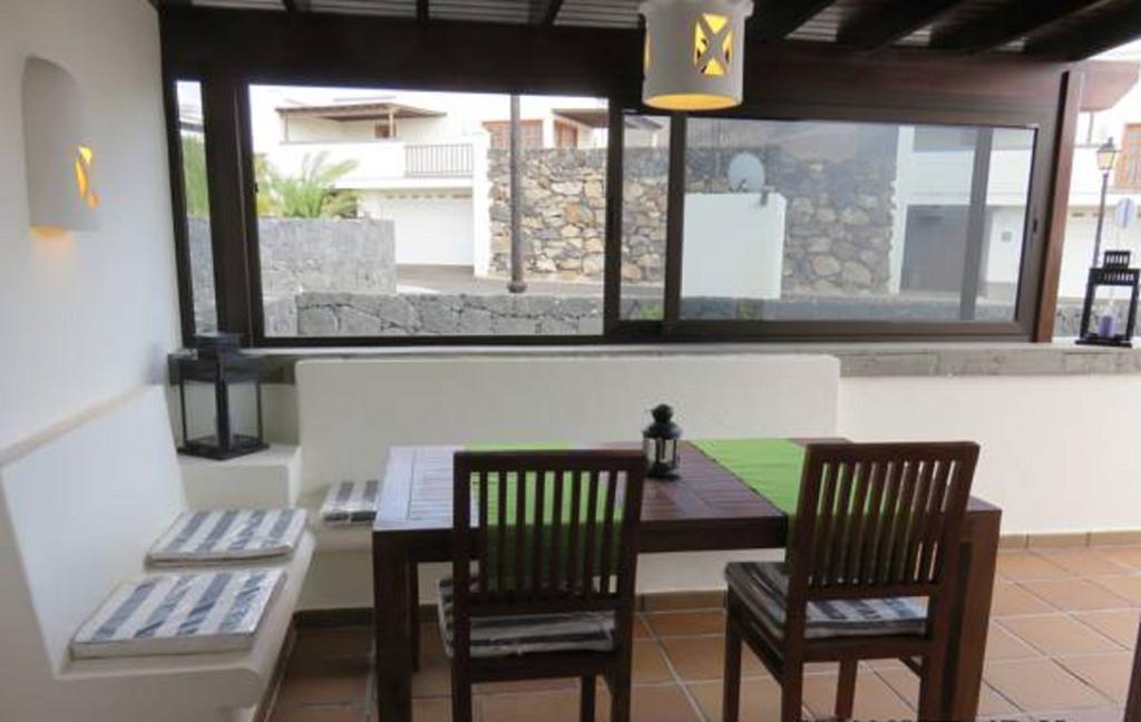 Villa Alejandro Playa Blanca  Rum bild